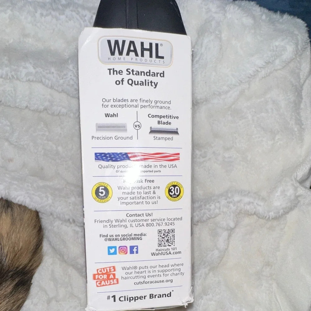 Wahl Color Pro Plus Haircutting Kit Self-Sharpening Taper Lever 79752